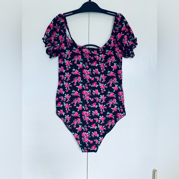 ‼️Final price Cottage core flowers print medieval renaissance one piece swimsuit - Picture 9 of 15